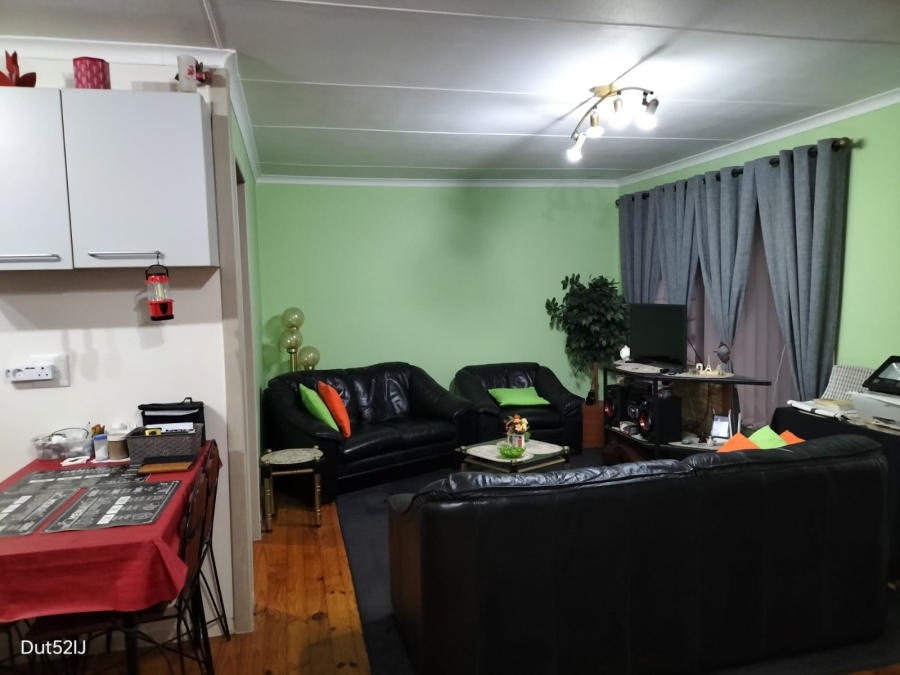 3 Bedroom Property for Sale in Fraaiuitsig Western Cape